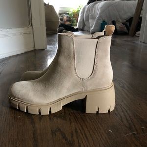 Never worn! STEVE MADDEN suede chunky boots.